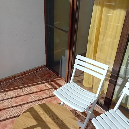 Apartamento тристаен еуфория, влас